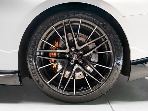 Used 2020 Nissan GT-R Premium AWD/4WD image 42