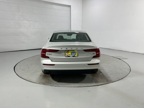 Used 2020 Volvo S60 T6 Momentum AWD/4WD image 30