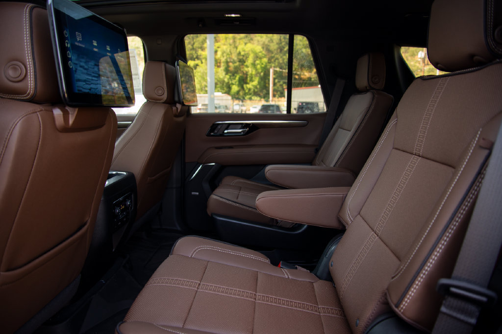 New 2026 Chevrolet Tahoe High Country AWD/4WD image 13