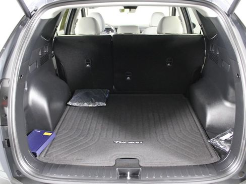 Used 2026 Hyundai Tucson SEL FWD image 17