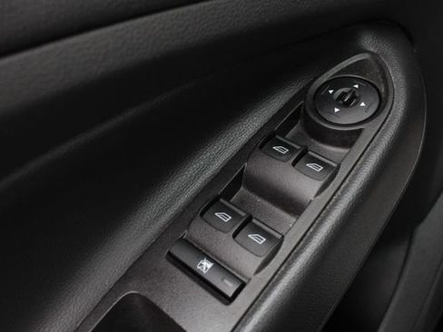 Used 2017 Ford Escape SE image 8