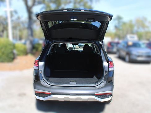 Used 2023 Kia Sportage LX image 10