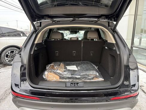 New 2026 Lincoln Corsair Premiere image 12