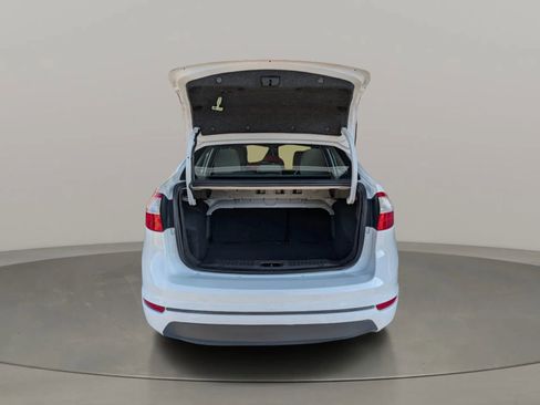 Used 2019 Ford Fiesta SE FWD image 4
