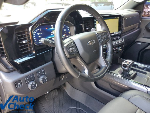 Used 2025 Chevrolet Silverado 1500 ZR2 AWD/4WD image 18