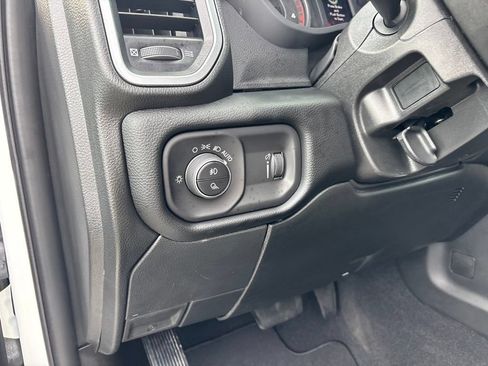 New 2026 RAM 3500 Big Horn AWD/4WD image 8