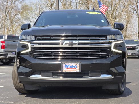 Used 2024 Chevrolet Suburban LT image 16