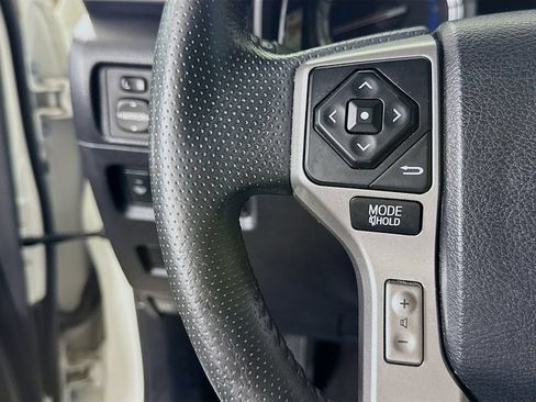 Used 2018 Toyota 4Runner Limited AWD/4WD image 22
