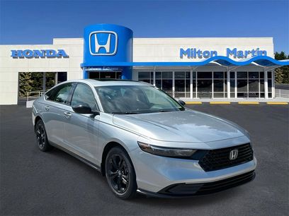 New 2025 Honda Accord SE