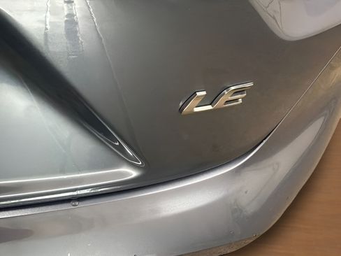 Used 2022 Toyota Corolla LE FWD image 9