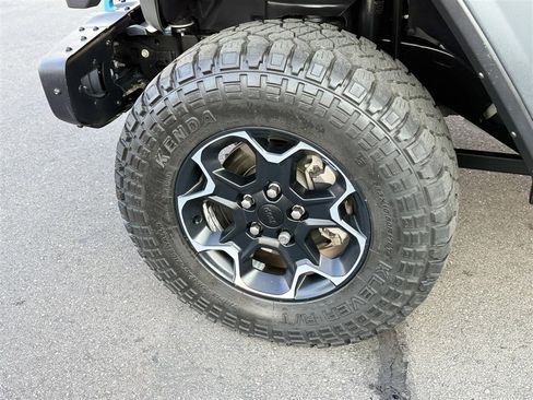 Used 2023 Jeep Wrangler Unlimited Rubicon 4xe w/ Steel Bumper Group image 13