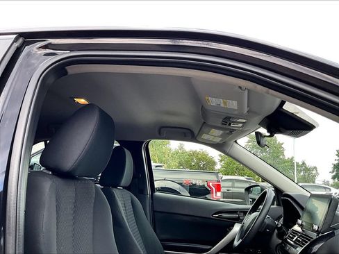 Used 2024 Mitsubishi Eclipse Cross LE AWD/4WD image 22