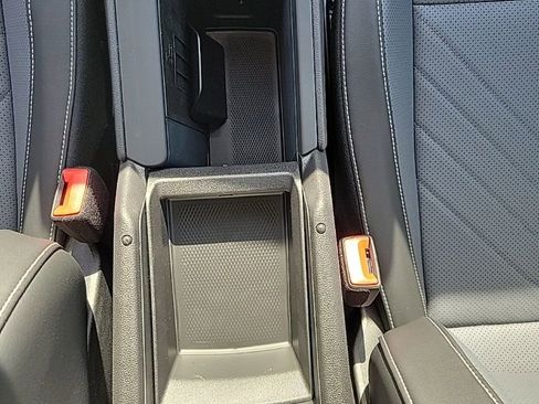 New 2026 Volkswagen Tiguan SE AWD/4WD image 40