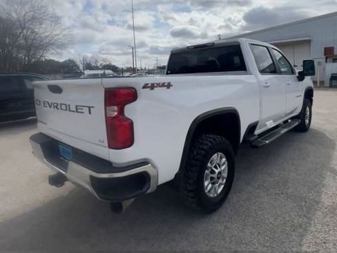 Used 2023 Chevrolet Silverado 2500 LT AWD/4WD image 8
