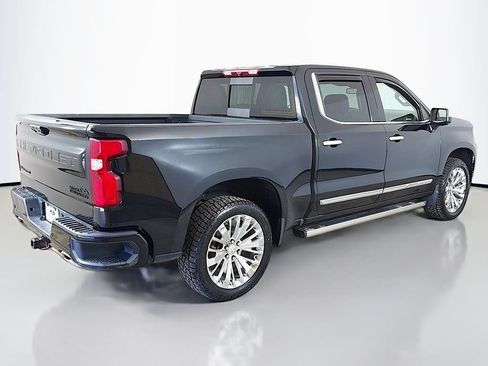 Used 2023 Chevrolet Silverado 1500 High Country AWD/4WD image 15