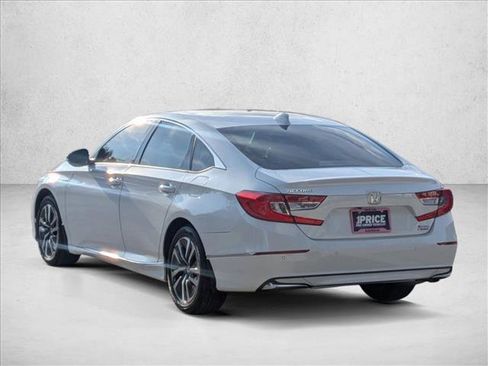 Used 2019 Honda Accord Touring image 7