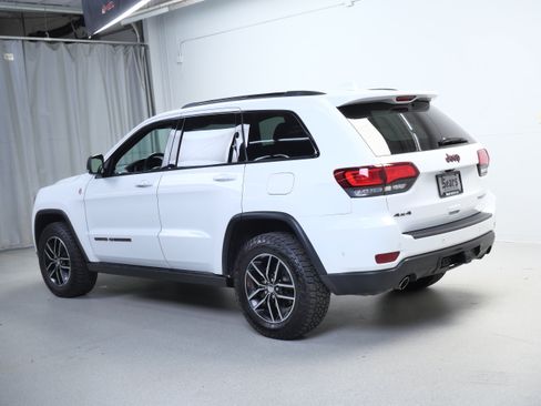 Used 2018 Jeep Grand Cherokee Trailhawk w/ Trailhawk Luxury Group AWD/4WD image 10