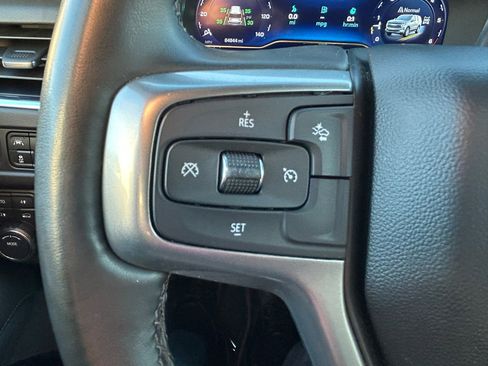 Used 2024 Chevrolet Suburban LT image 13