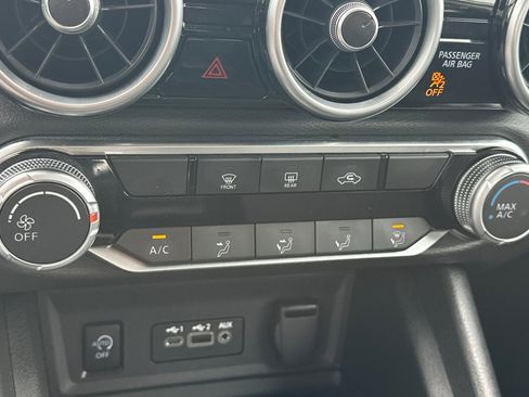 Certified 2024 Nissan Sentra SV image 19