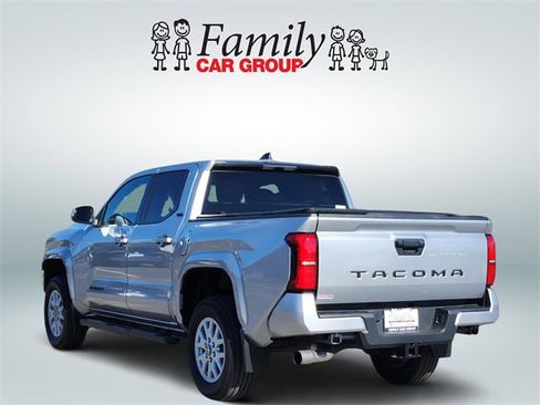 Certified 2024 Toyota Tacoma SR5 image 3