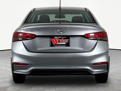 Used 2021 Hyundai Accent SE FWD image 5