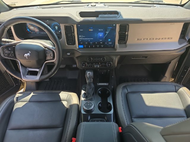 Used 2025 Ford Bronco Outer Banks AWD/4WD image 10