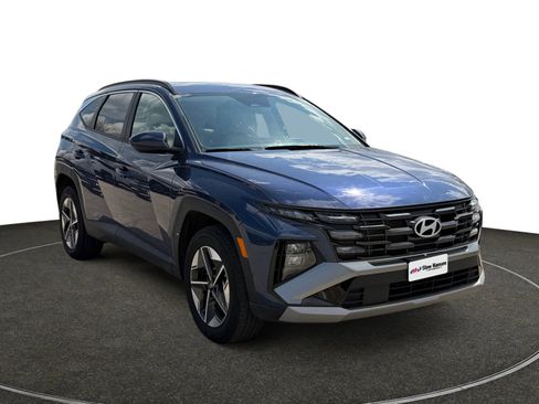 Certified 2025 Hyundai Tucson SEL AWD/4WD image 9