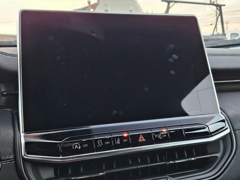 New 2026 Jeep Compass Limited image 16