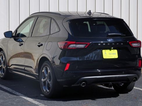 Used 2024 Ford Escape ST-Line w/ Tech Pack #1 FWD image 46