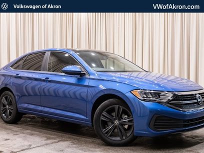 Used 2024 Volkswagen Jetta SE w/ Panoramic Sunroof Package