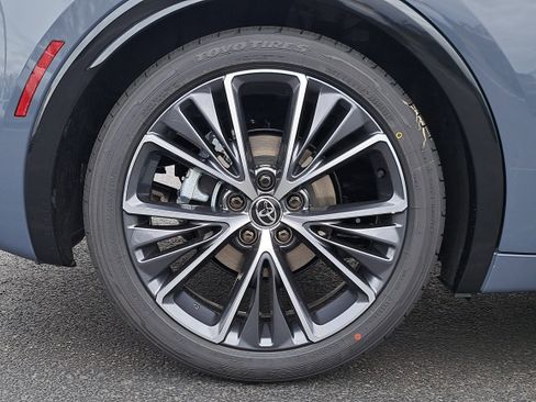 New 2026 Toyota Prius XLE image 10