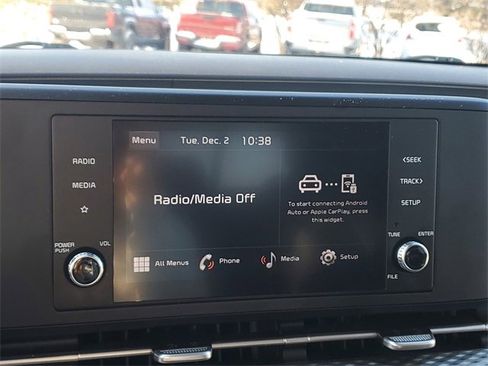 Used 2024 Kia Carnival LX image 27