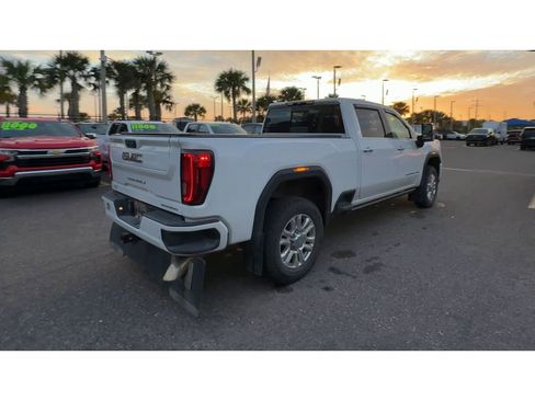 Used 2022 GMC Sierra 3500 Denali image 8