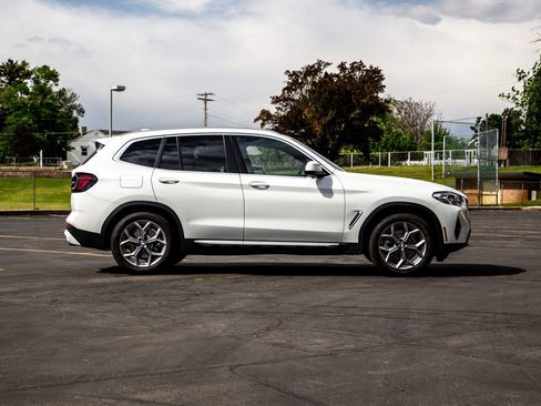 Used 2023 BMW X3 xDrive30i w/ Premium Package AWD/4WD image 6