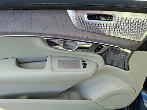 New 2026 Volvo XC90 B6 Ultra image 7
