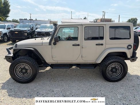 Used 2016 Jeep Wrangler Unlimited Sport w/ Quick Order Package 24S AWD/4WD image 2