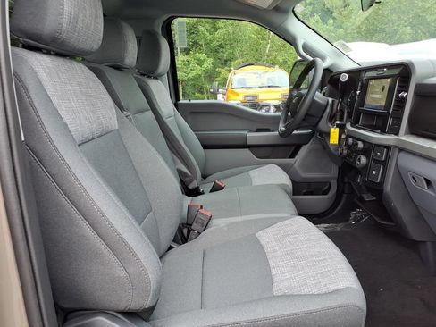New 2026 Ford F350 XLT w/ FX4 Off-Road Package AWD/4WD image 14