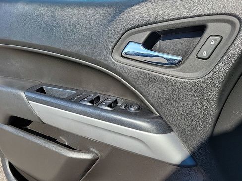 Used 2022 Chevrolet Colorado LT w/ LT Convenience Package image 13