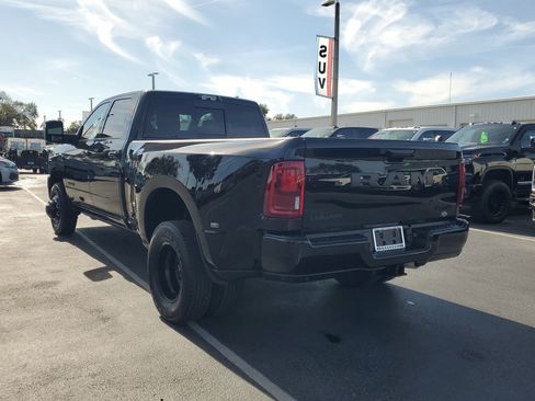 Used 2025 RAM 3500 Laramie w/ Night Edition image 7