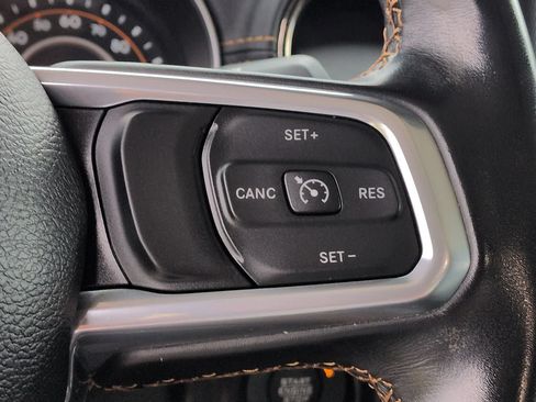 Used 2022 Jeep Gladiator Overland AWD/4WD image 23