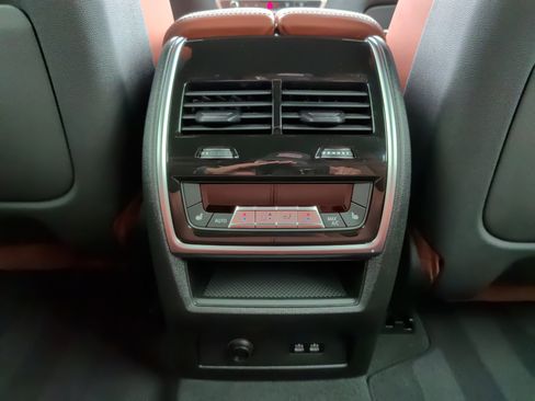 Used 2025 BMW X5 xDrive40i image 37