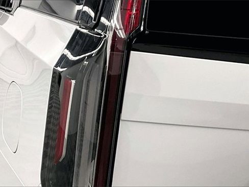 Used 2022 Cadillac Escalade ESV Sport Platinum image 33