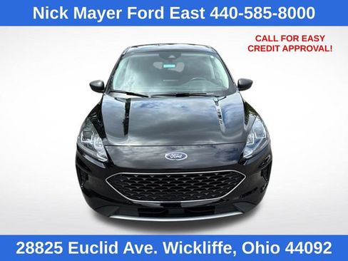 Used 2022 Ford Escape SE w/ Convenience Package FWD image 2