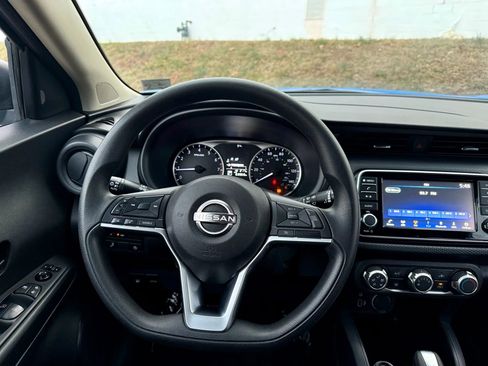 Used 2022 Nissan Kicks S w/ Interior Electronics Package image 24