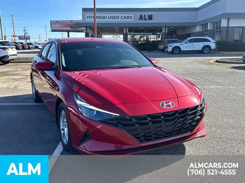 Used 2022 Hyundai Elantra SE image 9