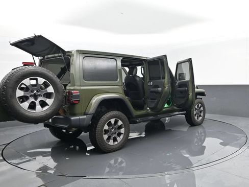 Used 2020 Jeep Wrangler Unlimited Sahara w/ Dual Top Group AWD/4WD image 30