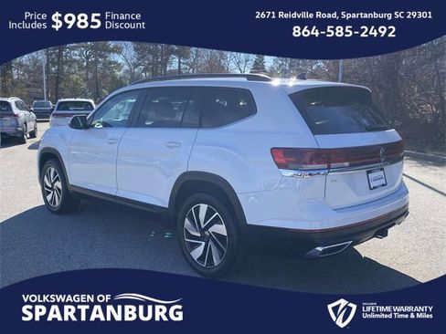 Used 2024 Volkswagen Atlas SE image 4
