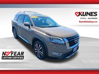 Used 2024 Nissan Pathfinder Platinum w/ Cargo Package
