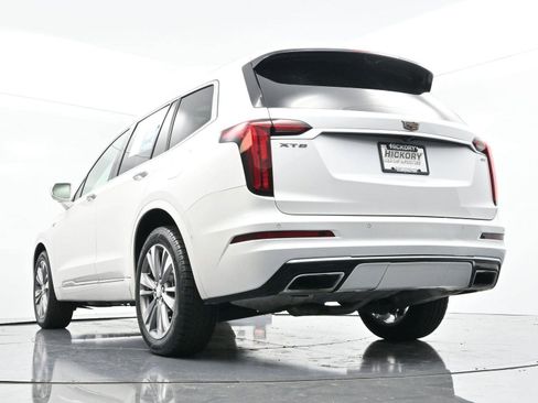 Used 2020 Cadillac XT6 Premium Luxury image 47