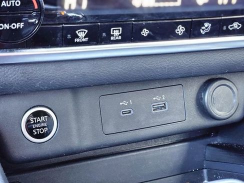 Certified 2023 Nissan Rogue SV image 25